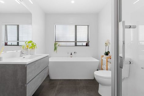 Photo of property in 7 Ringi Lane, Orewa, 0931