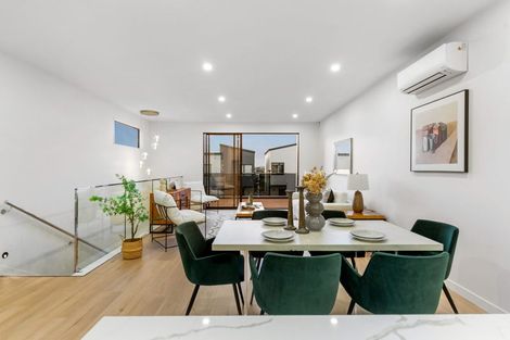 Photo of property in 39 Puihi Crescent, Massey, 0614