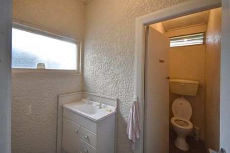 Photo of property in 186 Main South Road, Green Island, Dunedin, 9018