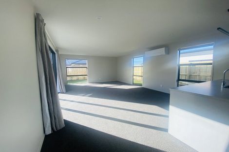 Photo of property in 21 Marcoola Drive, Rolleston, 7614