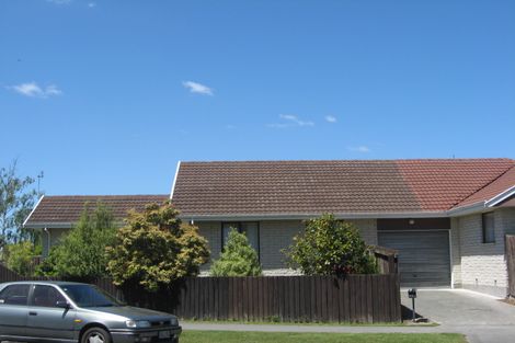 Photo of property in 1/44 Oldwood Street, Bishopdale, Christchurch, 8053
