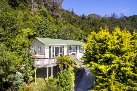 Photo of property in 54 Ngahere Street, Stokes Valley, Lower Hutt, 5019