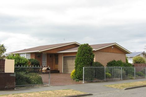 Photo of property in 5 Tapiri Street, Parklands, Christchurch, 8083