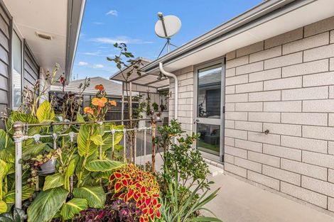 Photo of property in 5 Lance Way, Papamoa, 3118