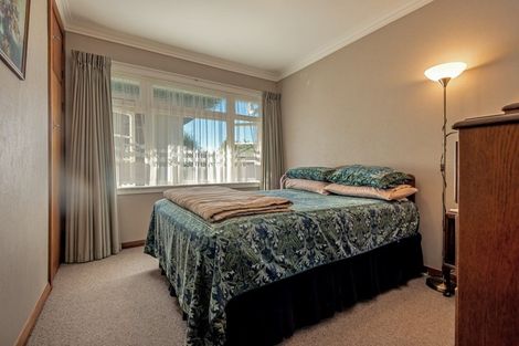 Photo of property in 12 Saint Albans Avenue, Hokowhitu, Palmerston North, 4410