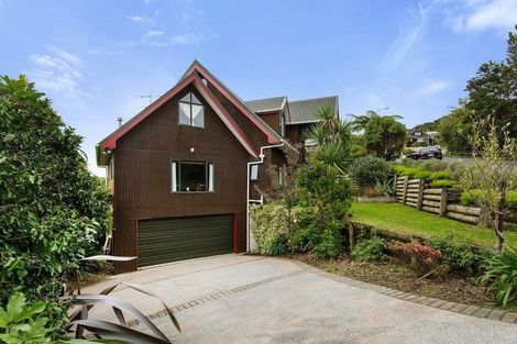 Photo of property in 1 Avonlea Grove, Belmont, Lower Hutt, 5010