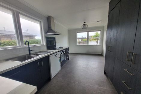 Photo of property in 10 Fuchsia Avenue, Pukete, Hamilton, 3200