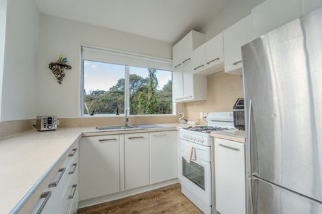 Photo of property in 5 Fairmount Road, Titirangi, Auckland, 0604