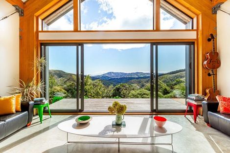 Photo of property in 80 Southernthread Road, Brooklyn, Wellington, 6021