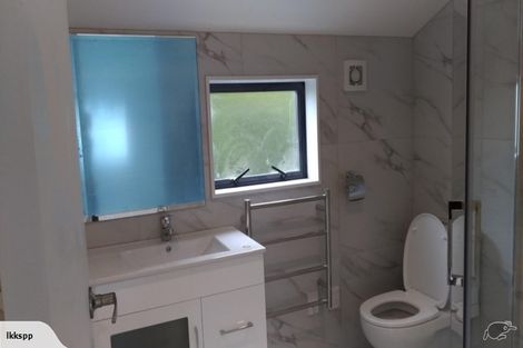 Photo of property in 1554a Great North Road, Waterview, Auckland, 1026