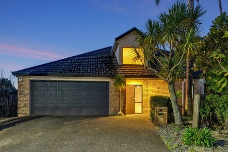 Photo of property in 45 Chieftain Rise, Goodwood Heights, Auckland, 2105