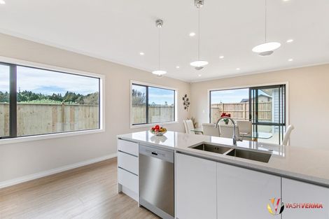 Photo of property in 22 Rauaruhe Road, Karaka, Papakura, 2113