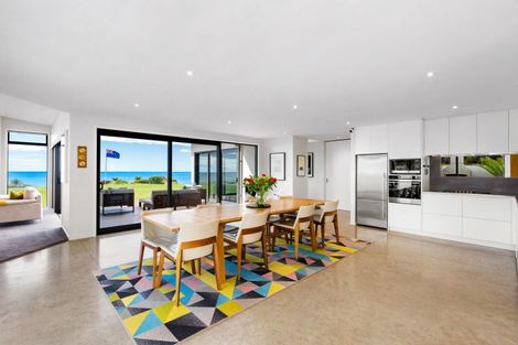 Photo of property in 10 Mer Place, Bay View, Napier, 4104