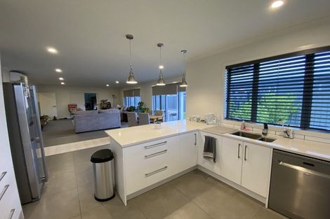 Photo of property in 17 Pelorus Avenue, Poraiti, Napier, 4112