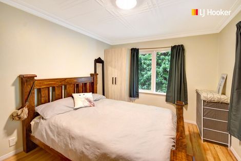 Photo of property in 15 Porterfield Street, Macandrew Bay, Dunedin, 9014