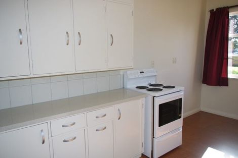 Photo of property in 86 Avondale Road, Avondale, Christchurch, 8061