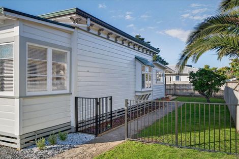 Photo of property in 87 Ormond Road, Whataupoko, Gisborne, 4010