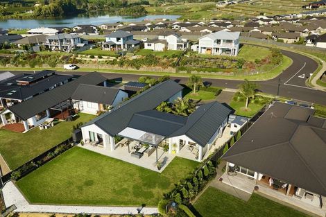 Photo of property in 69 Lynley Park Drive, Omokoroa, 3114