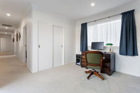 Photo of property in 22 Ruge Court, Cambridge, 3434