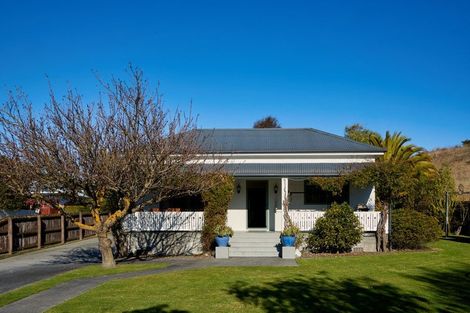 Photo of property in 69 Ludstone Road, Kaikoura, 7300