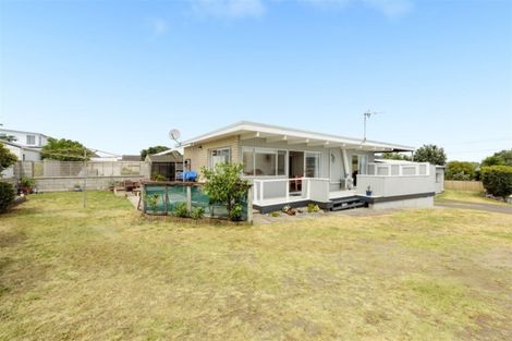Photo of property in 335 Oceanbeach Road, Mount Maunganui, 3116