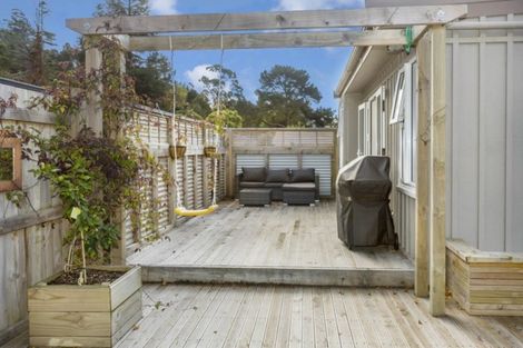 Photo of property in 64 Pinehaven Road, Pinehaven, Upper Hutt, 5019