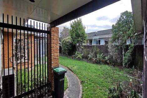 Photo of property in 157 Avonhead Road, Avonhead, Christchurch, 8042