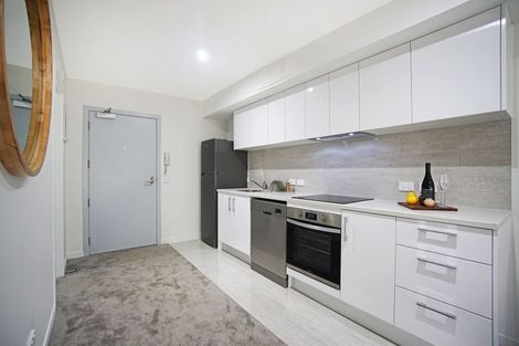 Photo of property in 208/8 Gray Avenue, Mangere East, Auckland, 2024