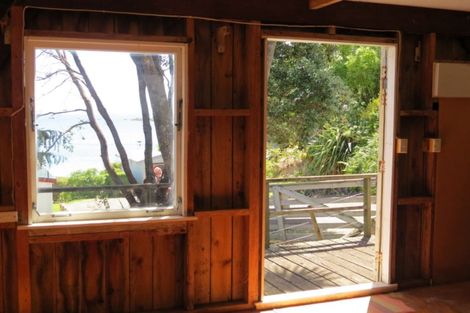 Photo of property in 31 Little Bay Drive, Waikawau, Coromandel, 3584