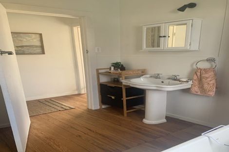 Photo of property in 16 Hinau Street, Maeroa, Hamilton, 3200