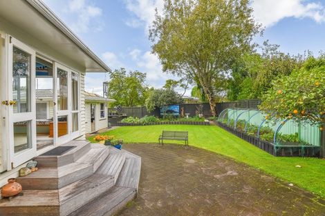 Photo of property in 122 Tarawera Road, Lynmore, Rotorua, 3010