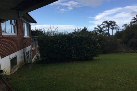 Photo of property in 3/17 Scarboro Terrace, Murrays Bay, Auckland, 0630