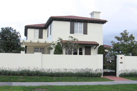 Photo of property in 11 Fairfield Lane, East Tamaki Heights, Auckland, 2016