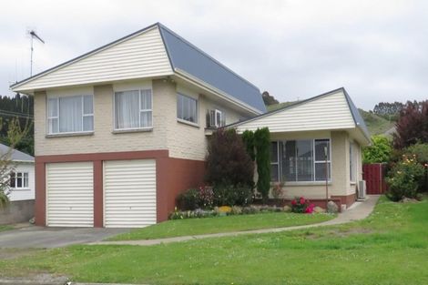 Photo of property in 4 Kenilworth Road, Oamaru North, Oamaru, 9400