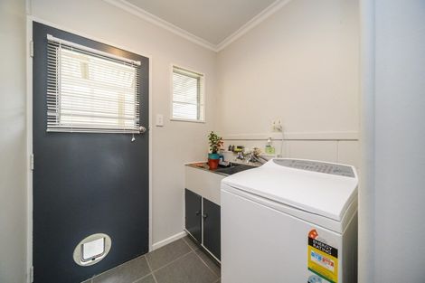 Photo of property in 1 Cohen Place, Milson, Palmerston North, 4414