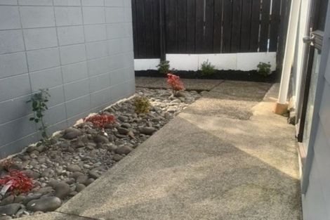 Photo of property in 16 Totara Street, Waiuku, 2123