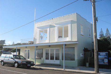 Photo of property in 104 The Parade, Paekakariki, 5034