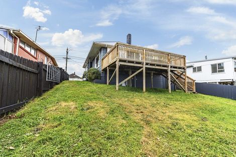 Photo of property in 56 Brois Street, Frankleigh Park, New Plymouth, 4310