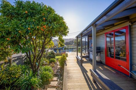 Photo of property in 6 Julius Place, Akaroa, 7520