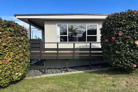 Photo of property in 19 Taitua Drive, Te Atatu South, Auckland, 0610