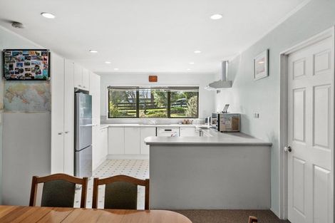 Photo of property in 209 Kaipara Road, Papakura, 2582