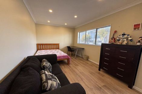 Photo of property in 2/18 Stanley Avenue, Milford, Auckland, 0620