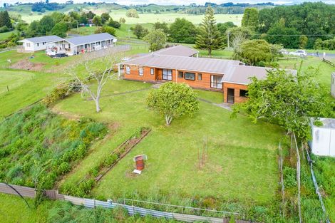 Photo of property in 957 Te Pahu Road, Te Pahu, Hamilton, 3285