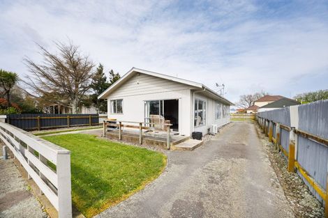 Photo of property in 8 Marne Street, Hokowhitu, Palmerston North, 4410