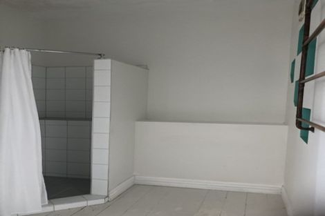 Photo of property in 145 Tasman Street, Mount Cook, Wellington, 6021