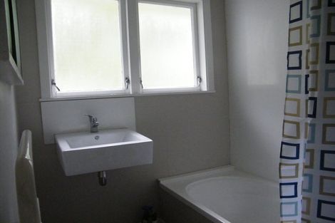 Photo of property in 4 Epsom Way, Karori, Wellington, 6012