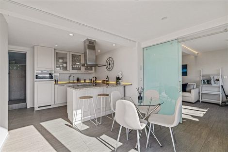 Photo of property in 21 Whareora Terrace, Cashmere, Christchurch, 8022