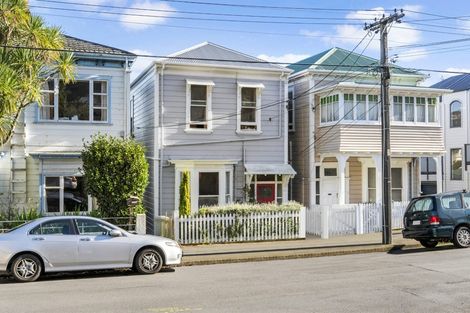 Photo of property in 100 Austin Street, Mount Victoria, Wellington, 6011