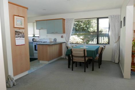 Photo of property in 2/21 Donegal Street, Belfast, Christchurch, 8051