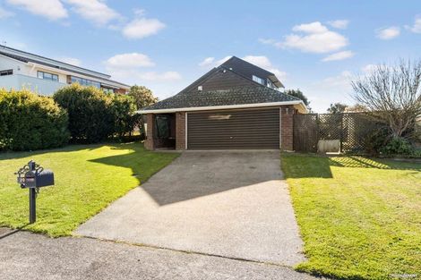 Photo of property in 20 Tatyana Place, Massey, Auckland, 0614